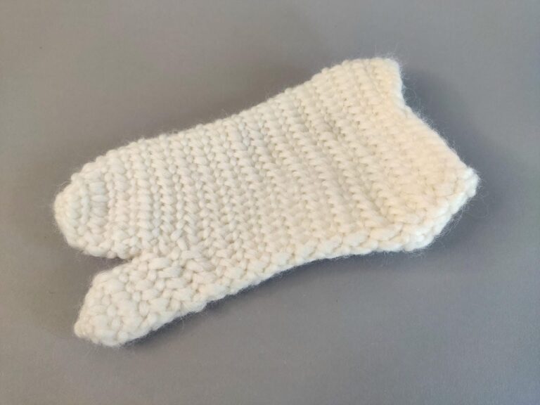 Produktdarstellung Socke mit zwei Zehenkammern (Tabi)